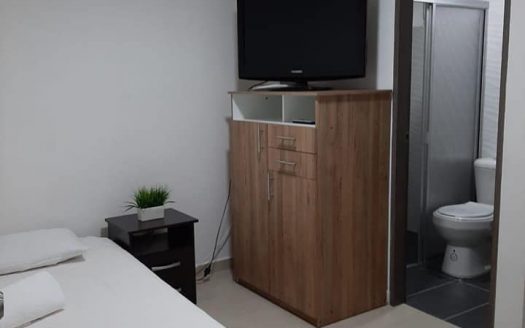 Alquilo apartaestudio en barrio Fátima