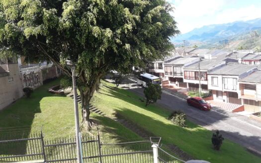 ALQUILER 🐣 de cuarto para Estudiante Hospedaje 🥘 FAMILIAR