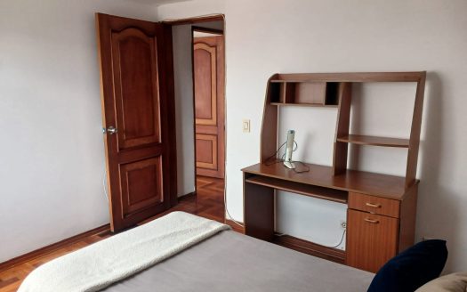 Cuarto amoblado Barrio la Estrella